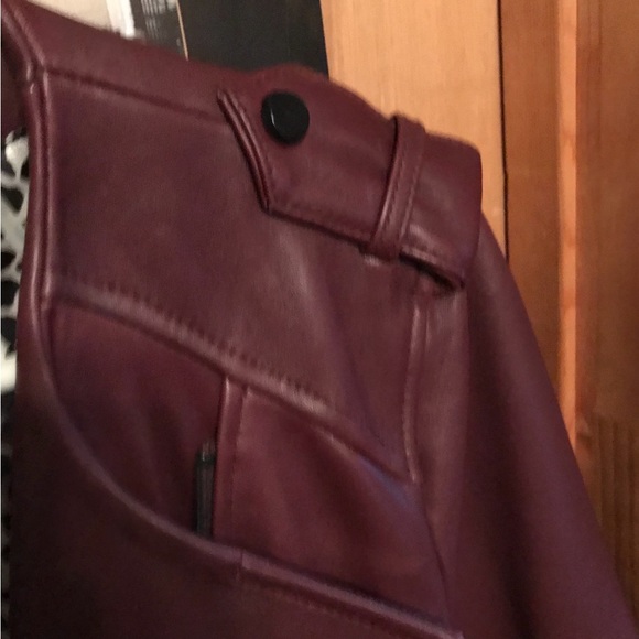 Burgundy Wilson Women’s Large Size L Leather Jacket. Fits True to Size. - Picture 5 of 5